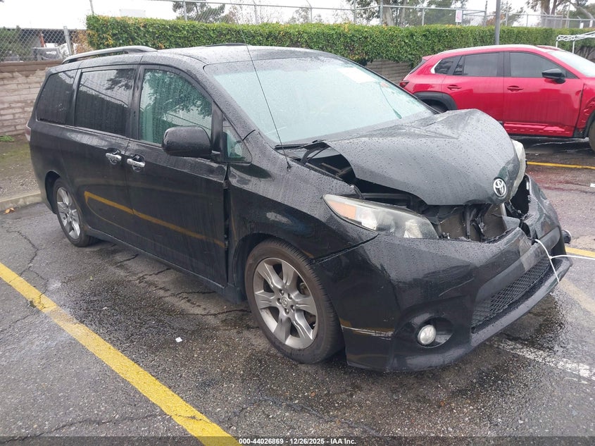 5TDXK3DC2ES505654 2014 Toyota Sienna Se 8 Passenger auction photo 1