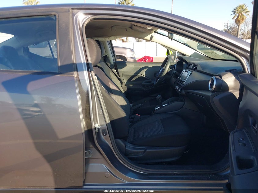 2020 Nissan Versa S Xtronic Cvt