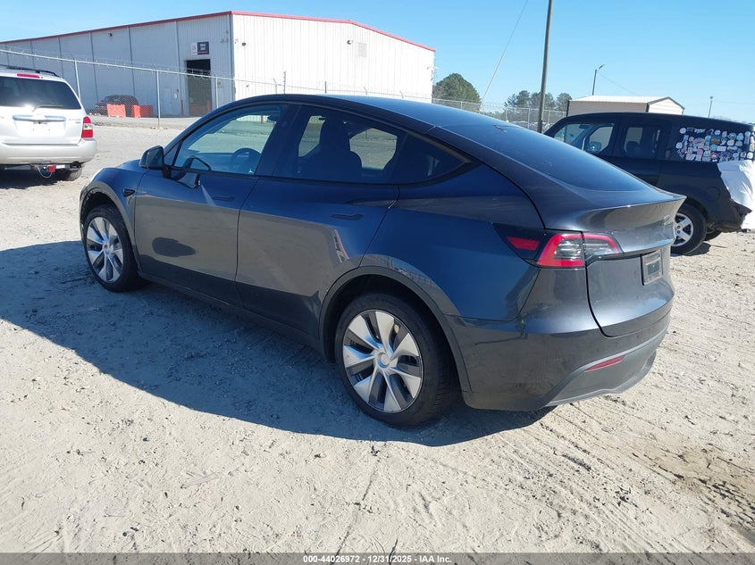 2024 Tesla Model Y Long Range Dual Motor All-Wheel Drive