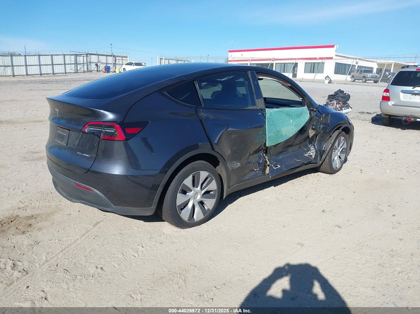 2024 Tesla Model Y Long Range Dual Motor All-Wheel Drive
