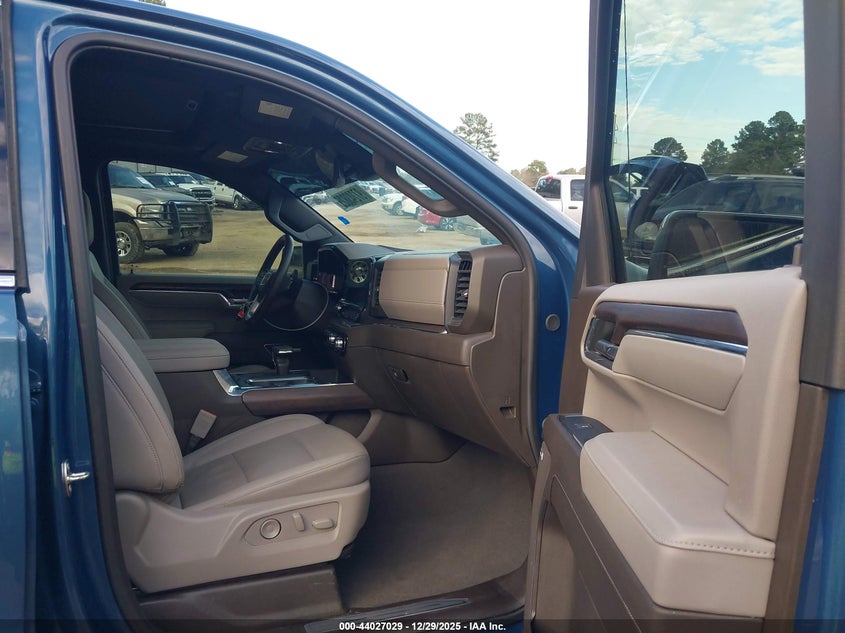 2024 GMC Sierra 1500 4Wd Short Box Slt