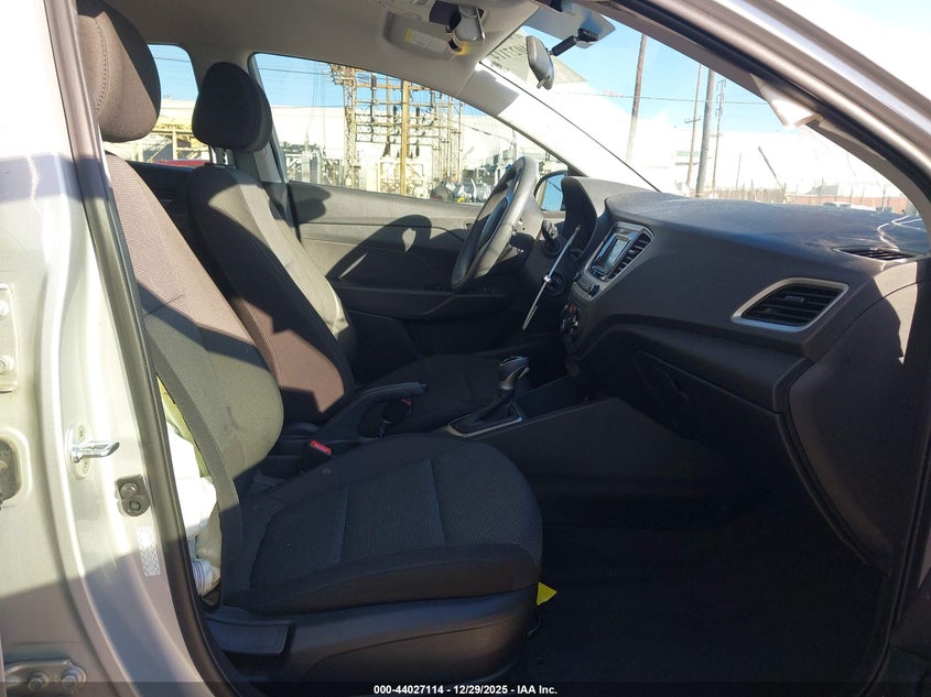 2022 Hyundai Accent Se