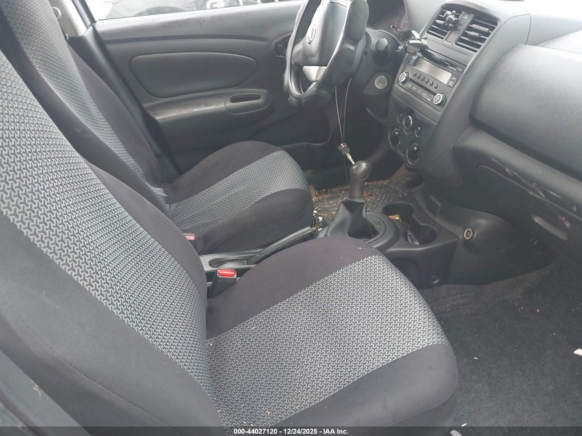 2017 Nissan Versa 1.6 S