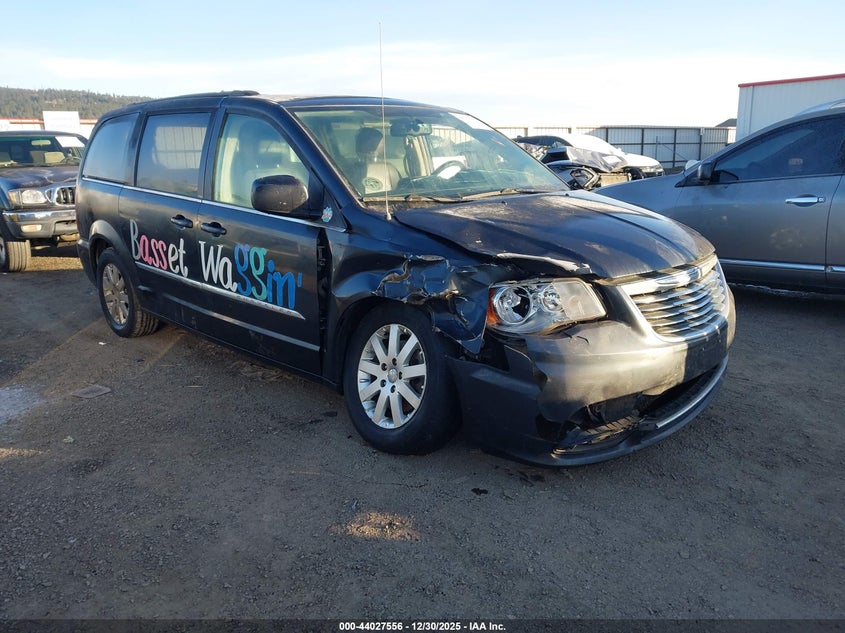 2013 Chrysler Town & Country Touring