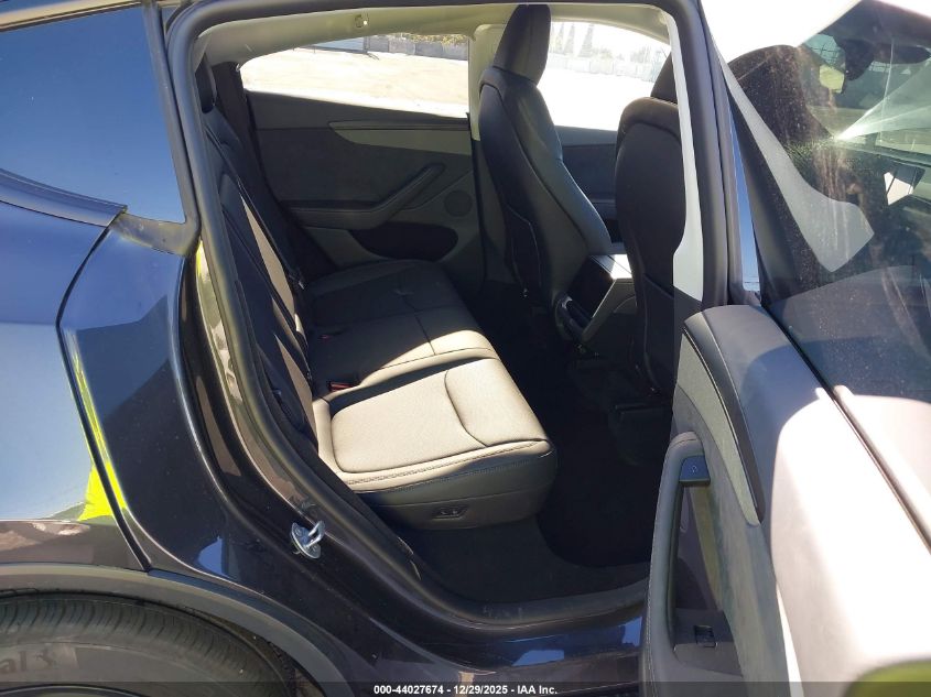 2026 Tesla Model Y - 7SAYGDEE3TF419852