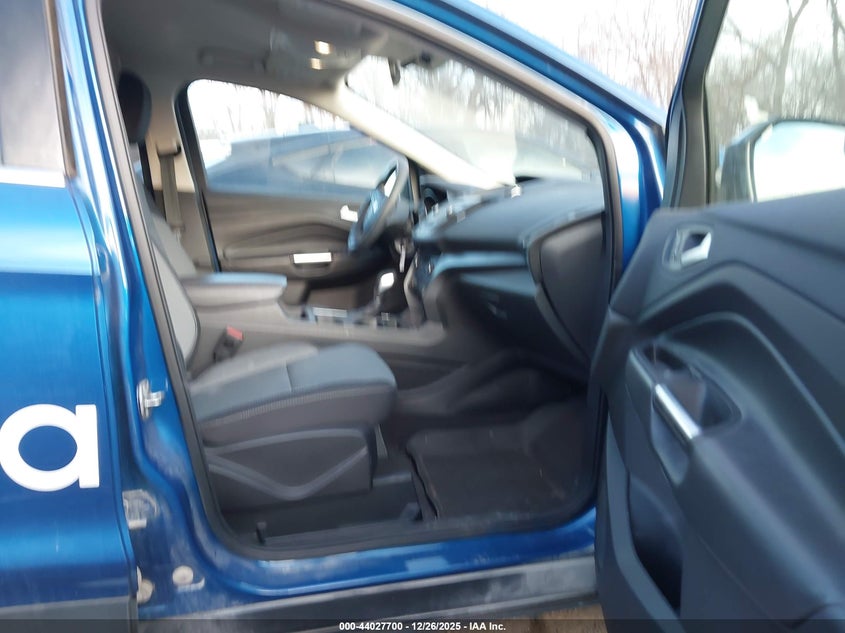 1FMCU0GD1JUD31752 2018 Ford Escape Se auction photo 1