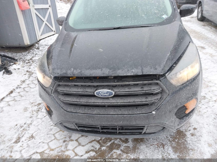 VIN 1FMCU0F77JUD17236 2018 FORD ESCAPE S