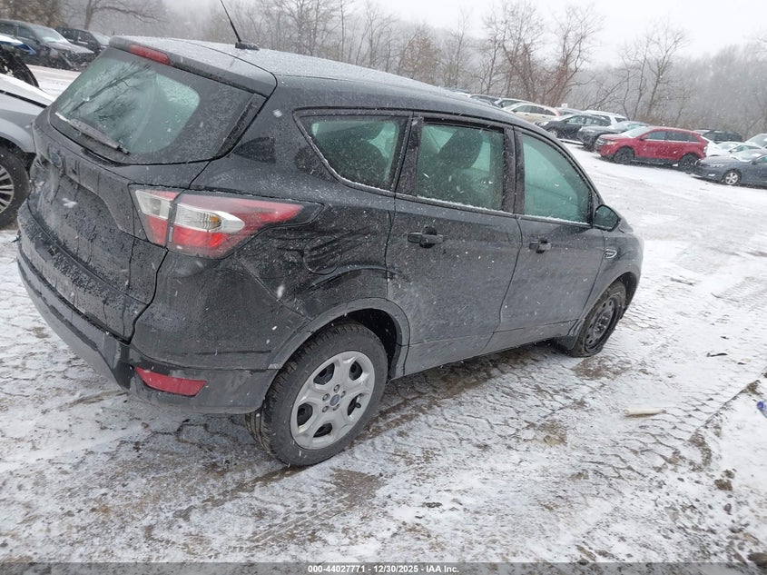 VIN 1FMCU0F77JUD17236 2018 FORD ESCAPE S