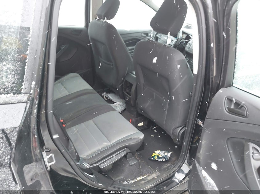 VIN 1FMCU0F77JUD17236 2018 FORD ESCAPE S