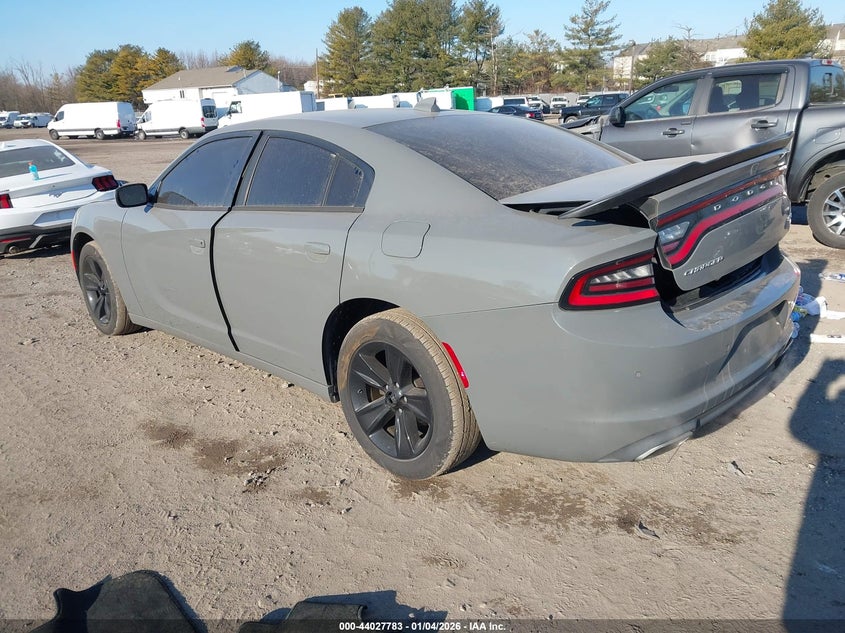 Vin: 2c3cdxhg3jh179390, lot: 44523552, dodge charger sxt plus rwd 20183