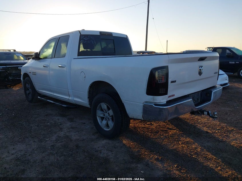 Vin: 1c6rr7gt7hs792094, lot: 44523925, ram 1500 slt  4x4 6'4 box 20173