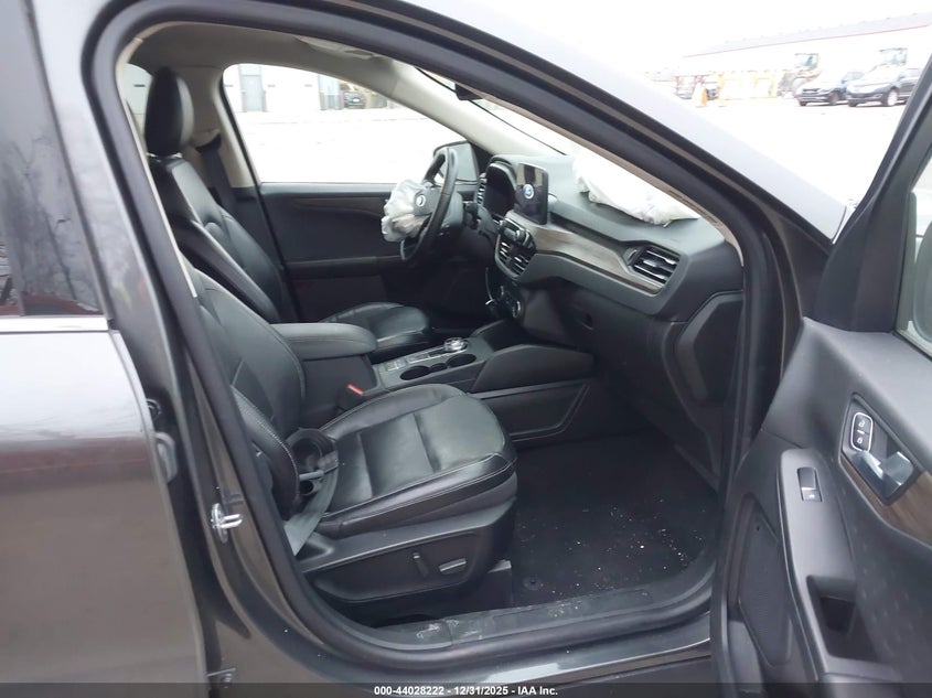 2020 Ford Escape Titanium