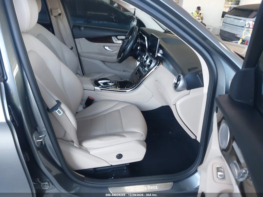 2017 Mercedes-Benz Glc 300 4Matic