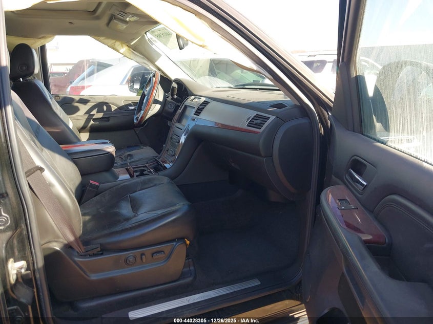 2008 Cadillac Escalade Standard