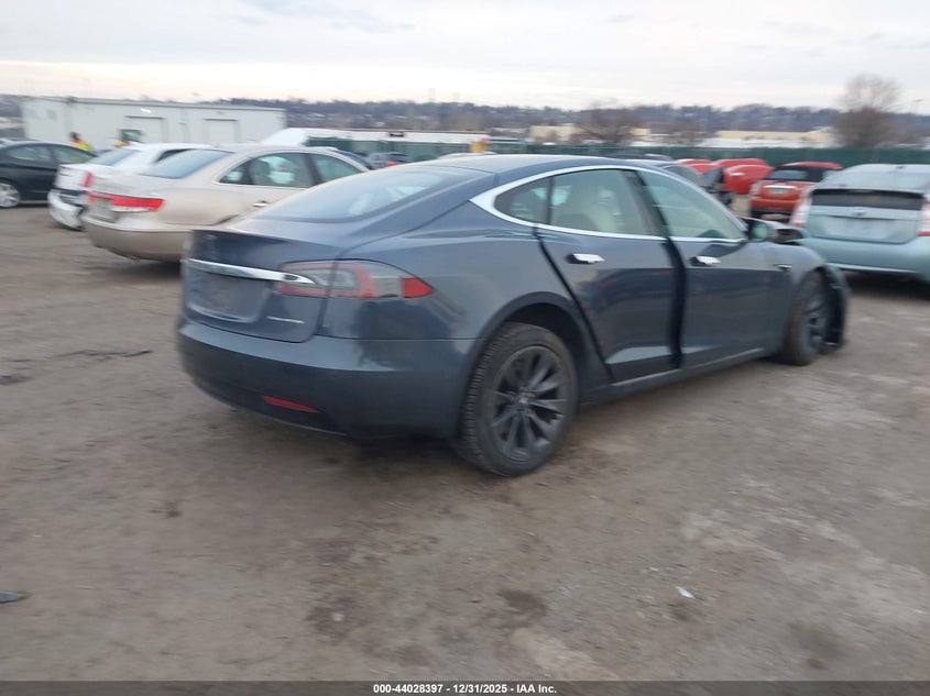 2020 Tesla Model S Long Range Dual Motor All-Wheel Drive/Long Range Plus Dual Motor All-Wheel Drive