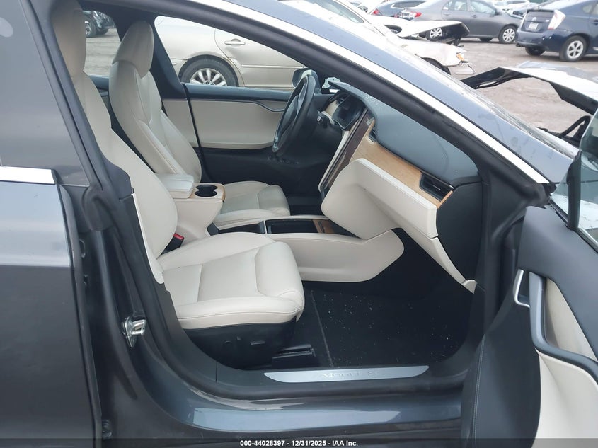 2020 Tesla Model S Long Range Dual Motor All-Wheel Drive/Long Range Plus Dual Motor All-Wheel Drive