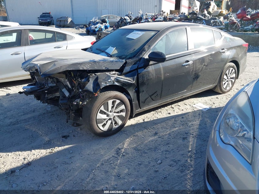 2025 Nissan Altima S Fwd