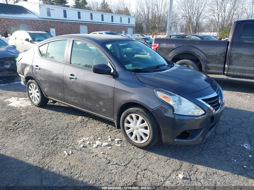 2015 Nissan Versa 1.6 Sv
