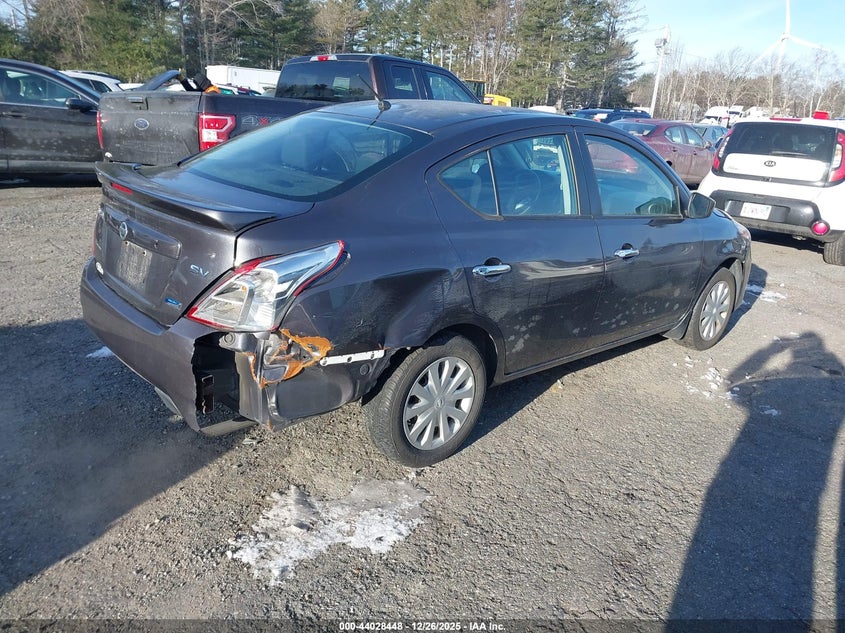 2015 Nissan Versa 1.6 Sv