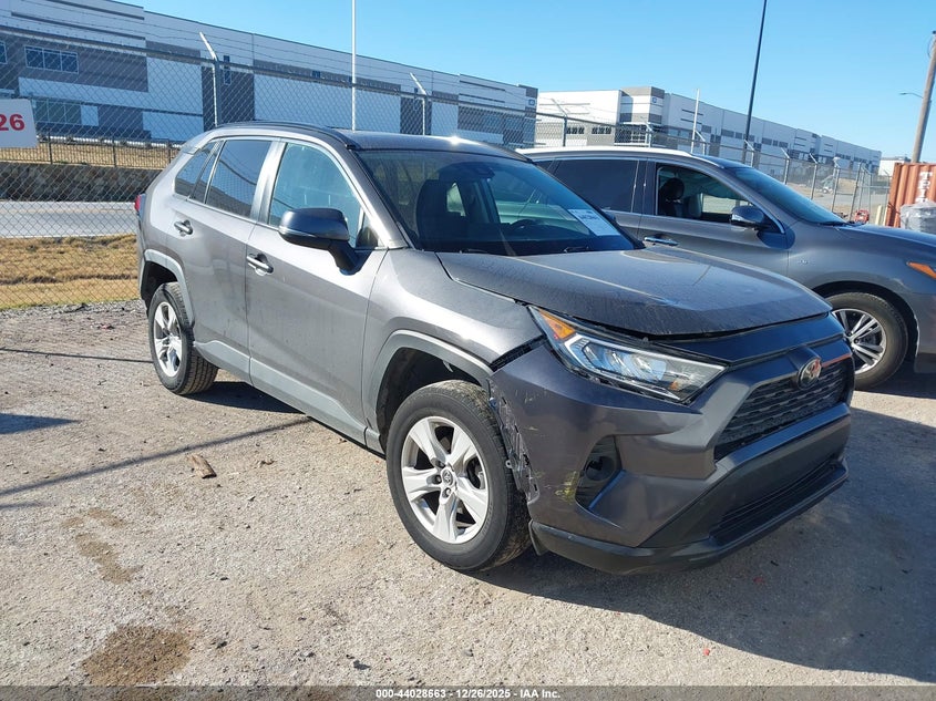 2T3W1RFV7KW025829 2019 Toyota Rav4 Xle auction photo 1