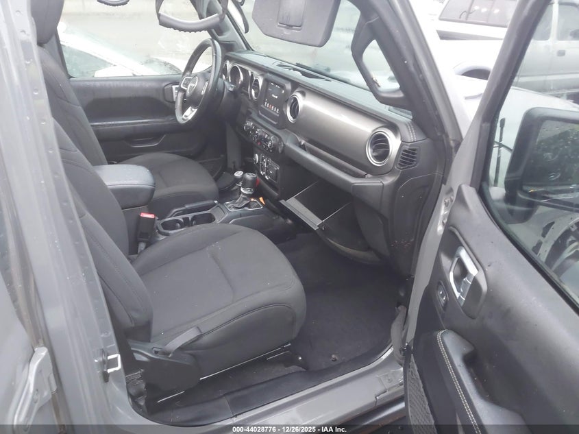 2020 Jeep Wrangler Unlimited Sahara 4X4