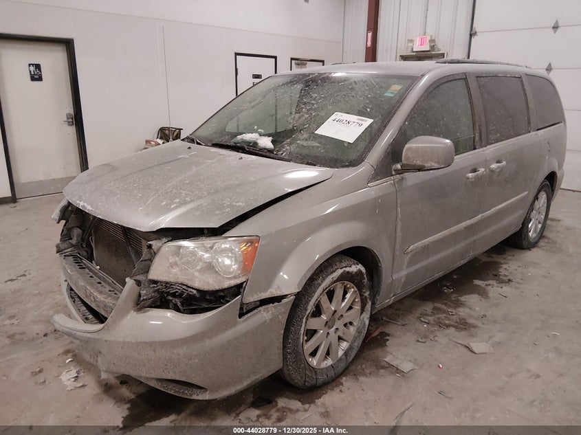 2016 Chrysler Town & Country Touring