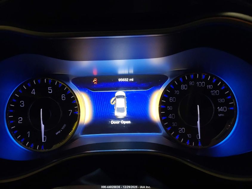 2015 Chrysler 200 C VIN: 1C3CCCCB9FN714390 Lot: 44028836