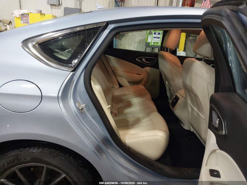 2015 Chrysler 200 C VIN: 1C3CCCCB9FN714390 Lot: 44028836