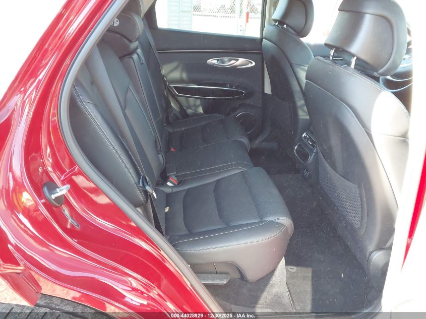 2025 Genesis GV70 - 5NMMADTB1SH031859