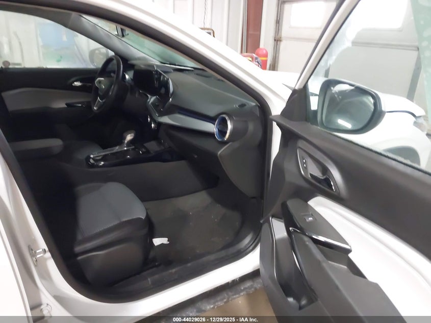 2025 Chevrolet Trax Fwd Lt