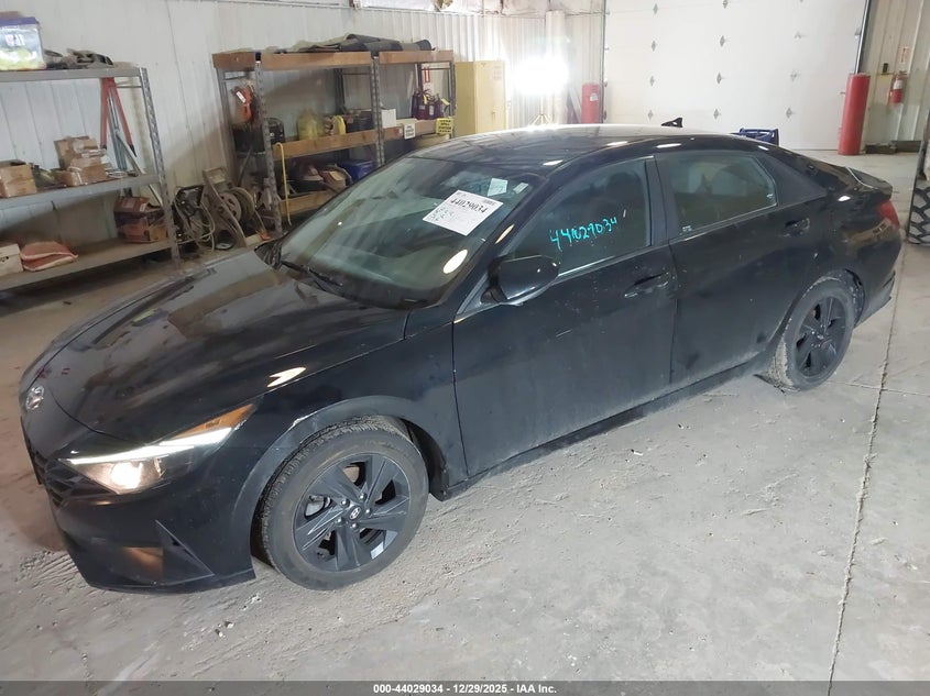 2022 Hyundai Elantra Sel