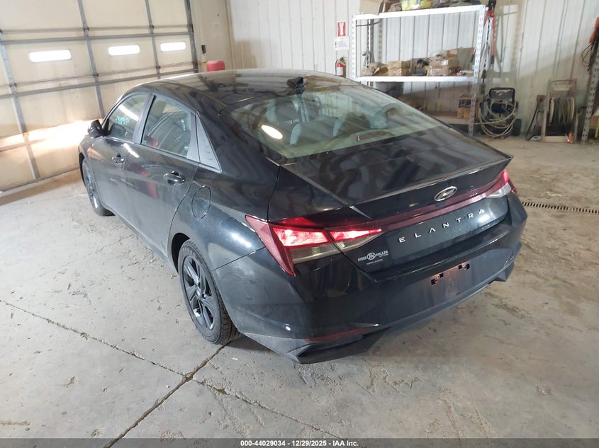 2022 Hyundai Elantra Sel