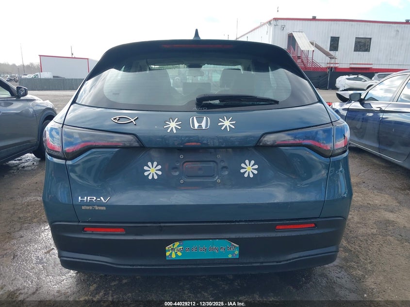 VIN 3CZRZ2H32PM741890 2023 HONDA HR-V AWD LX