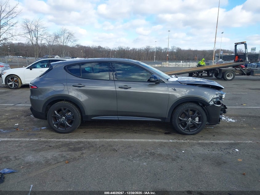 2024 Dodge Hornet R/T Plus Eawd VIN: ZACPDFDW2R3A24240 Lot: 44029267