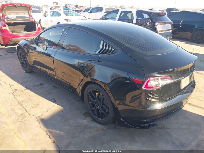 2020 Tesla Model 3 Standard Range Plus Rear-Wheel Drive/Standard Range Rear-Wheel Drive