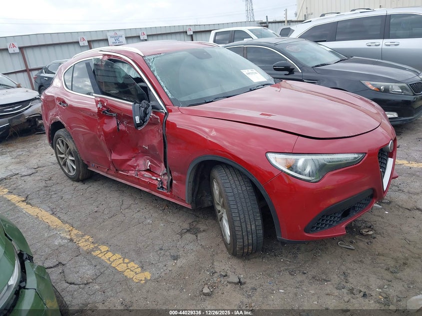 2018 Alfa Romeo Stelvio Ti Lusso Awd