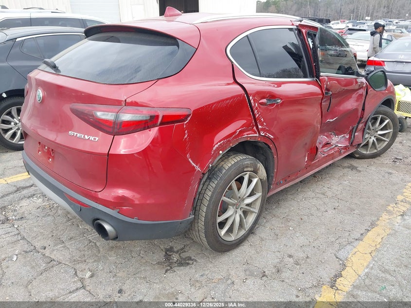 2018 Alfa Romeo Stelvio Ti Lusso Awd