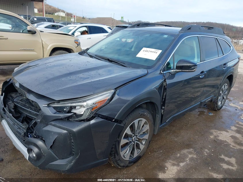 2025 Subaru Outback Limited Xt