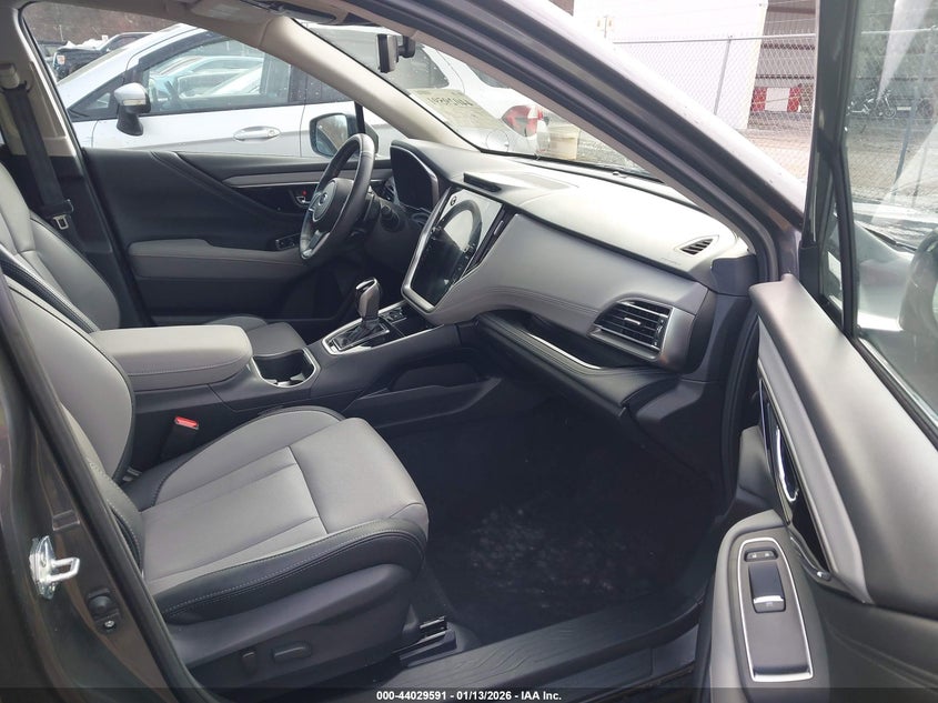 2025 Subaru Outback Limited Xt