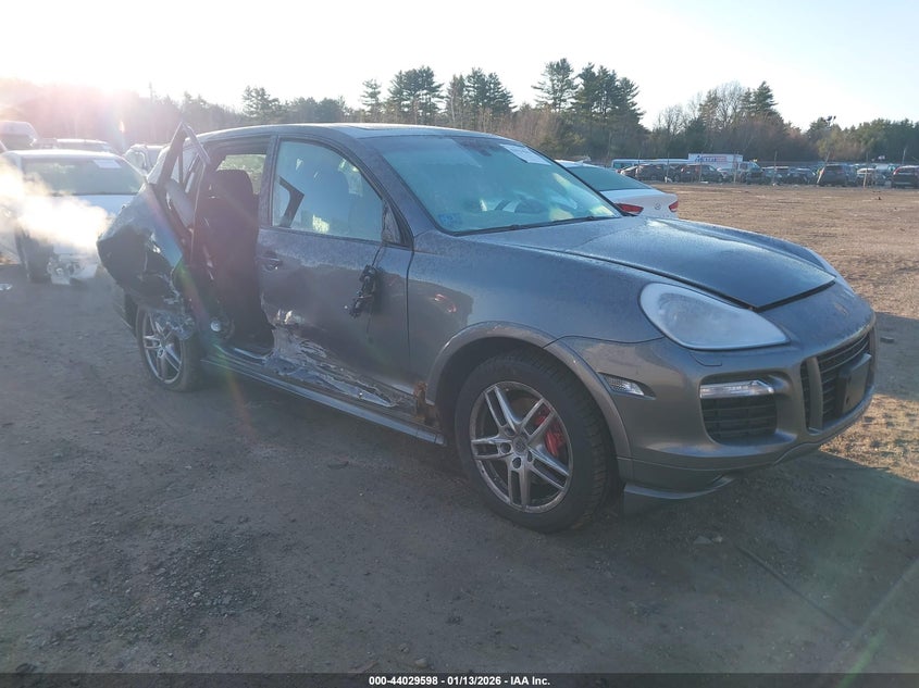 2010 Porsche Cayenne Gts