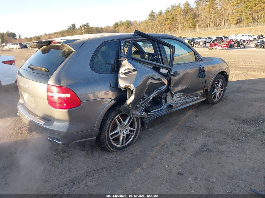 2010 Porsche Cayenne Gts
