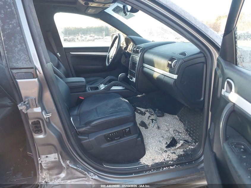 2010 Porsche Cayenne Gts