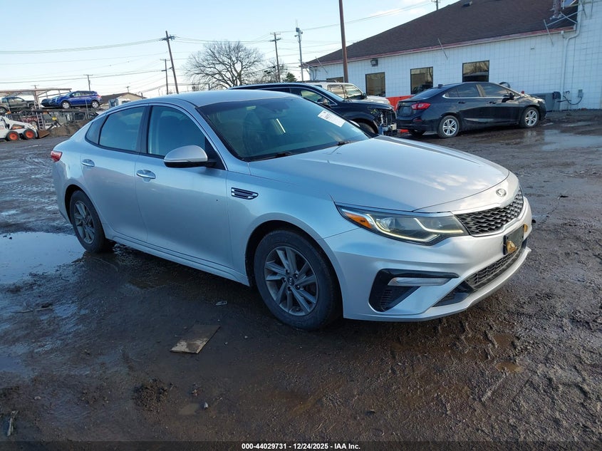 5XXGT4L38LG427495 2020 Kia Optima Lx auction photo 1