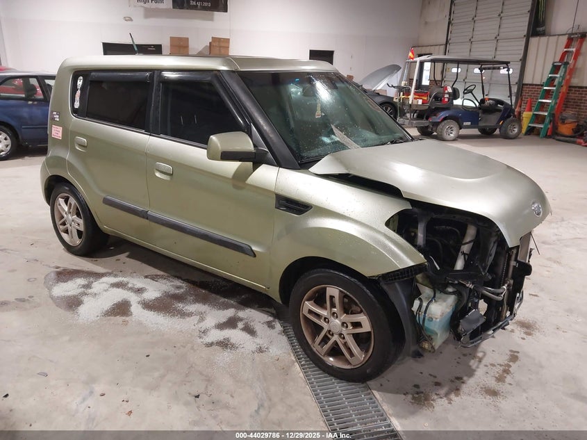 2010 Kia Soul +