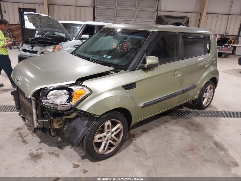 2010 Kia Soul +