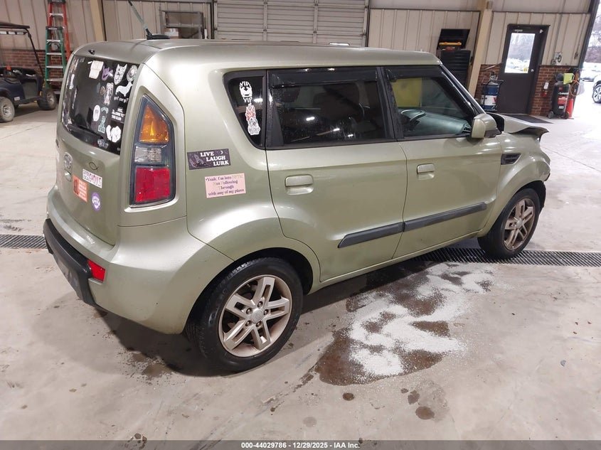 2010 Kia Soul +