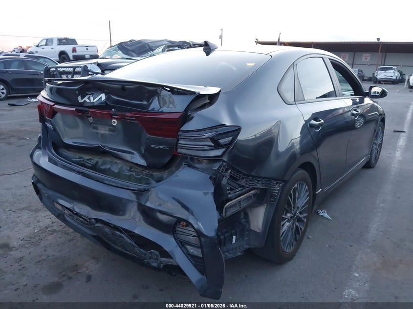 2022 Kia Forte Gt-Line