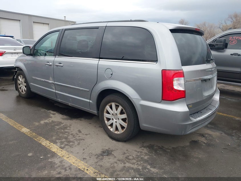 2013 Chrysler Town & Country Touring