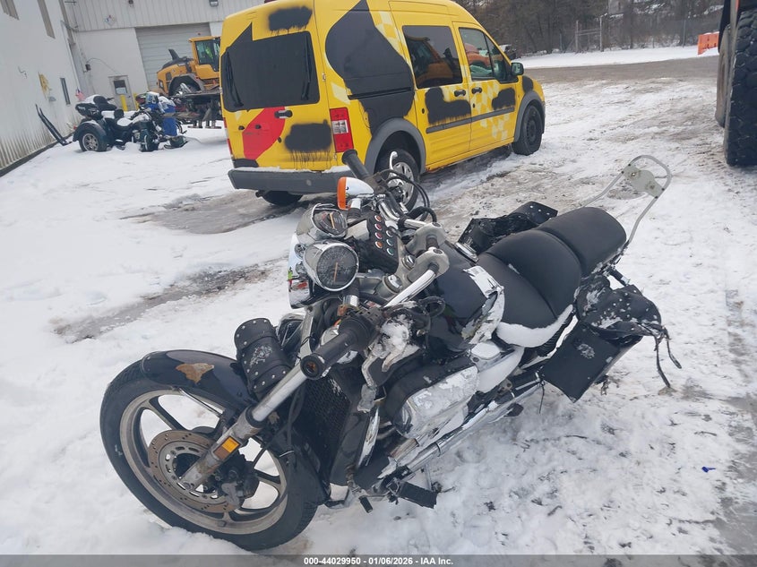 JH2RC1905HM300247 1987 Honda Vt700 C auction photo 1