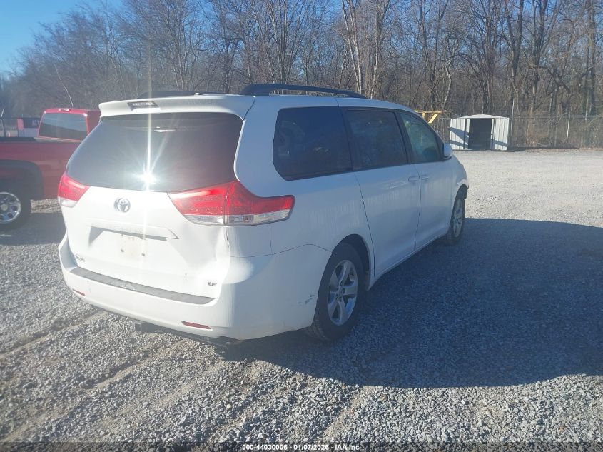 2012 Toyota Sienna Le V6 8 Passenger
